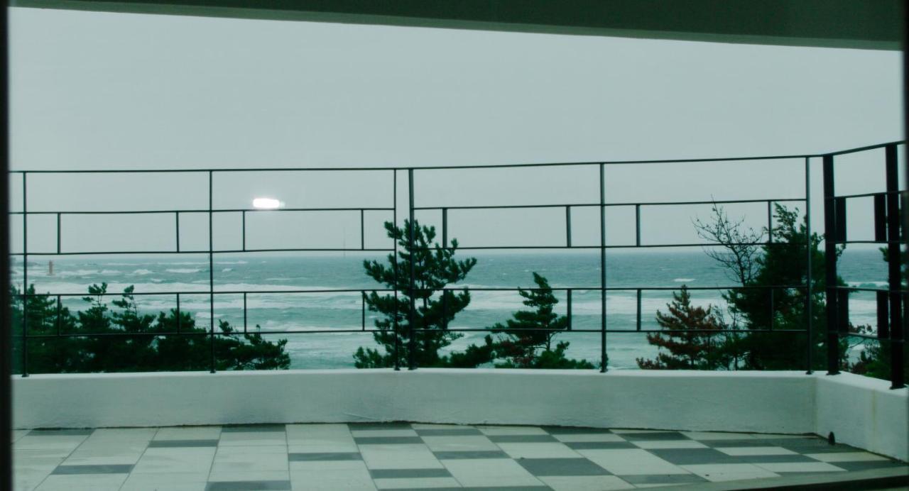 6Pm Pension 济州市 外观 照片
